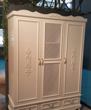 Распашные двери с декоративными накладками Костанай